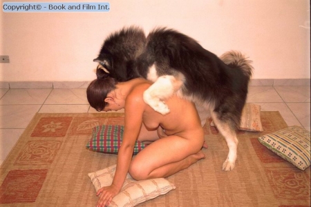 Девица переспала с собакой и съела сперму фото порно зоо на мобилу
